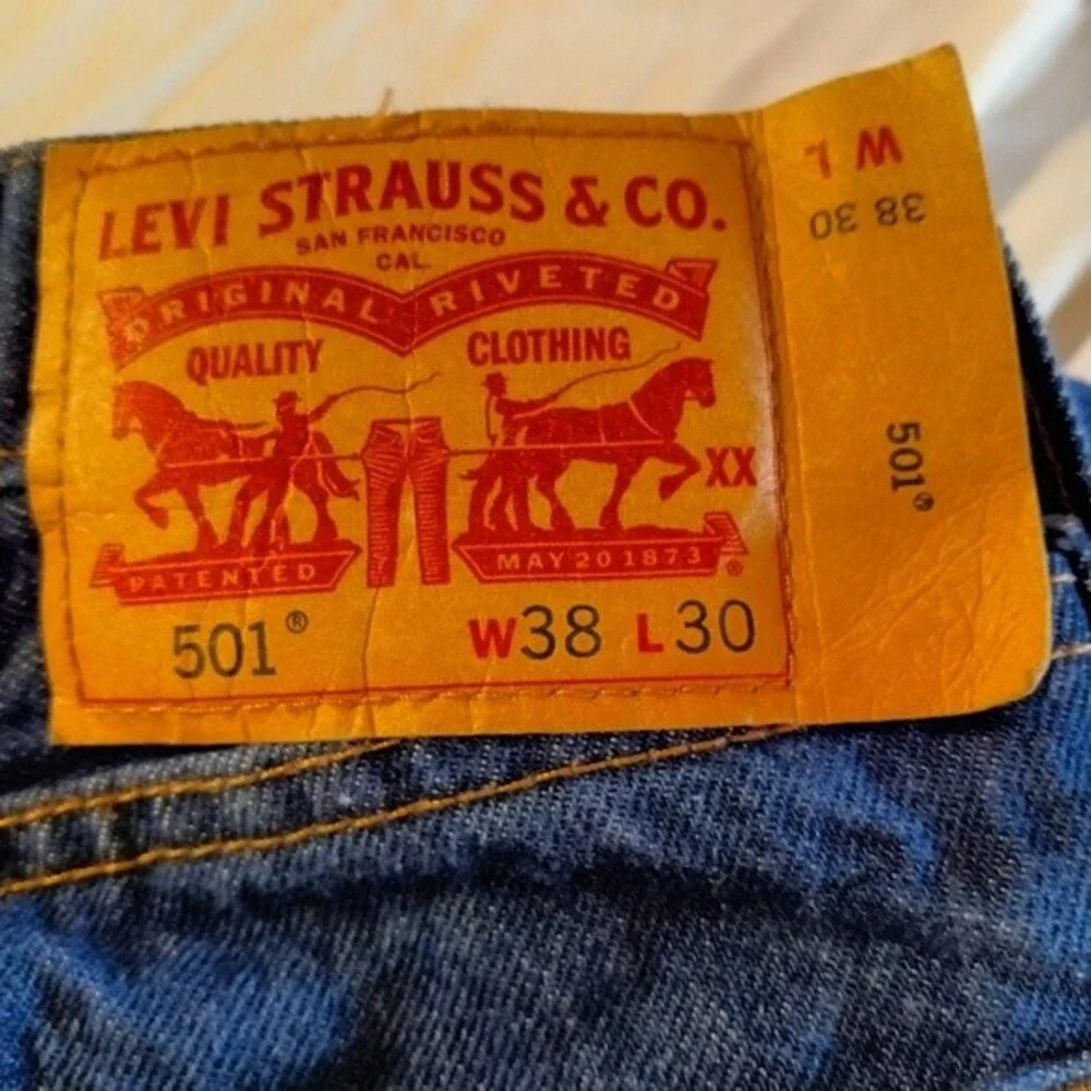 Levi's 501 Mens Button Fly Dark Wash Jeans sz 38/30